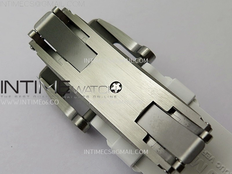RM055 NTPT APSF 1:1 Best Edition Blue Inner Bezel Blue Crown On White Rubber Strap RMUL2 Super Clone