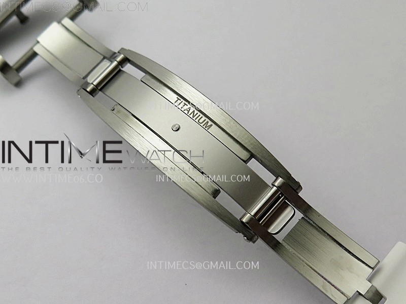 RM055 NTPT APSF 1:1 Best Edition Blue Inner Bezel Blue Crown On White Rubber Strap RMUL2 Super Clone