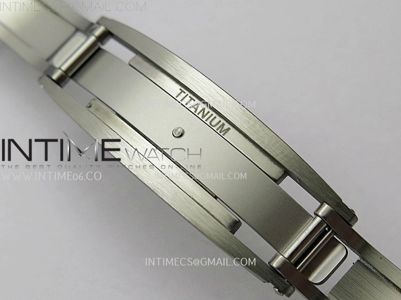 RM055 NTPT APSF 1:1 Best Edition Blue Inner Bezel Blue Crown On White Rubber Strap RMUL2 Super Clone