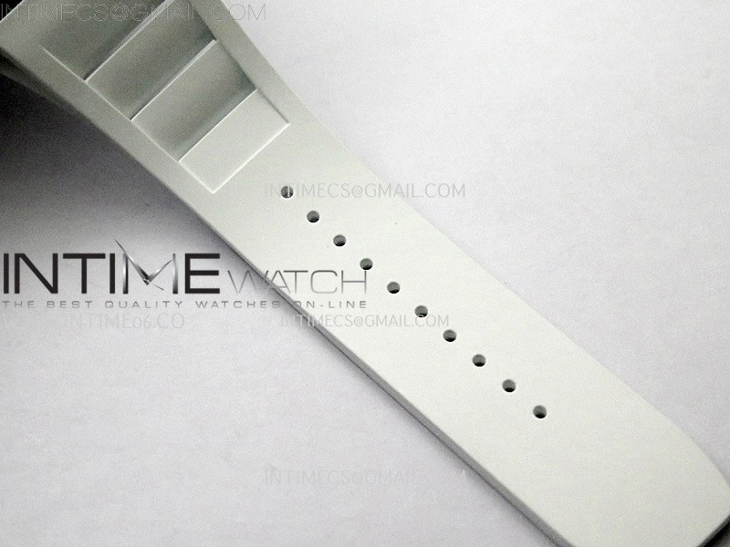 RM055 NTPT APSF 1:1 Best Edition Blue Inner Bezel Blue Crown On White Rubber Strap RMUL2 Super Clone