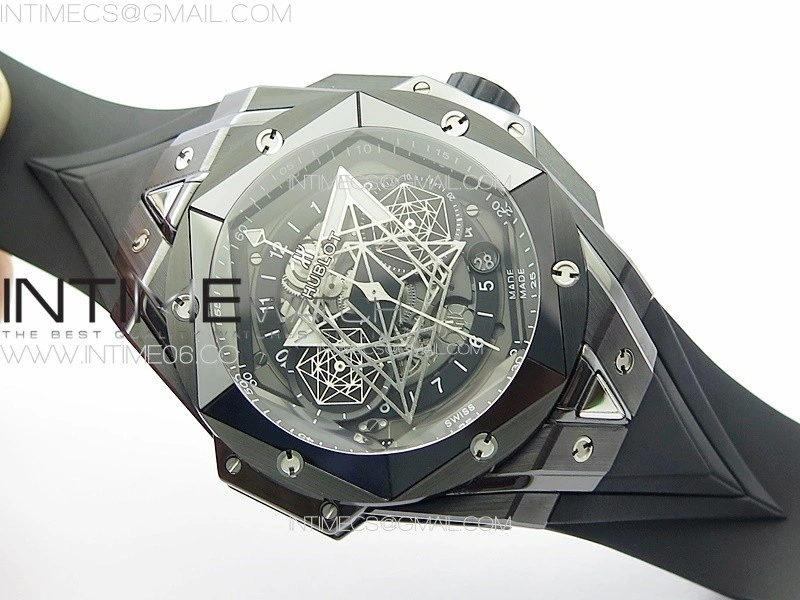 Big Bang Sang Bleu II Black Ceramic BBF Best Edition on Black Rubber Strap A1240