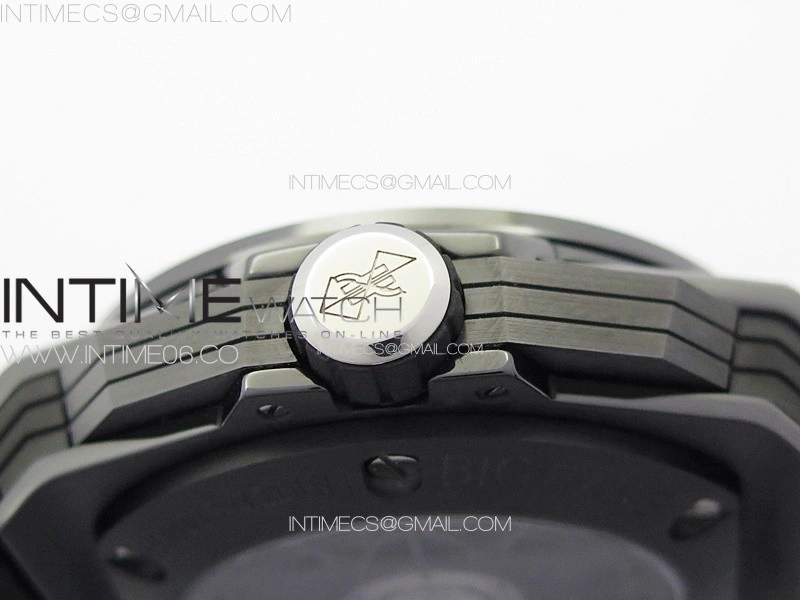 Big Bang Sang Bleu II Black Ceramic BBF Best Edition on Black Rubber Strap A1240