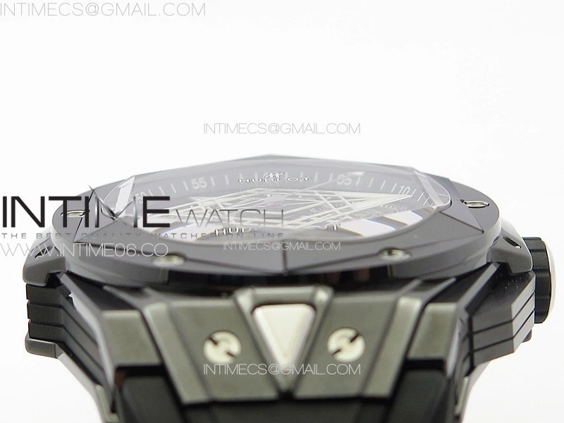 Big Bang Sang Bleu II Black Ceramic BBF Best Edition on Black Rubber Strap A1240