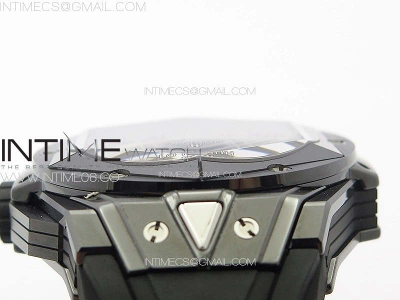Big Bang Sang Bleu II Black Ceramic BBF Best Edition on Black Rubber Strap A1240