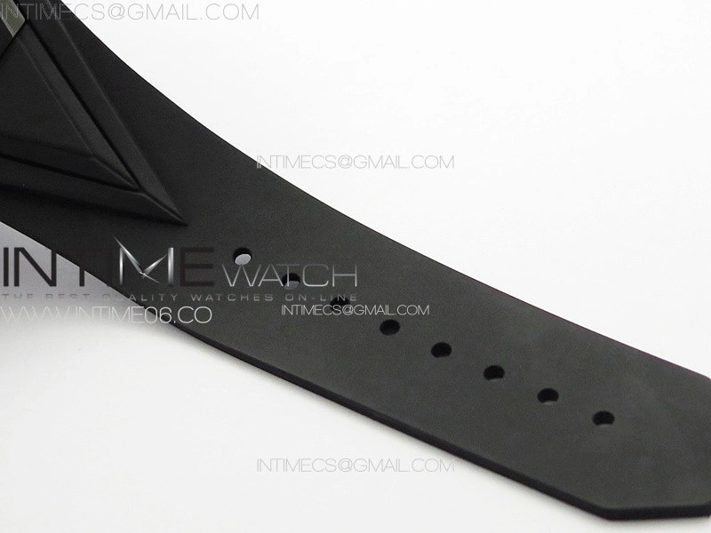 Big Bang Sang Bleu II Black Ceramic BBF Best Edition on Black Rubber Strap A1240