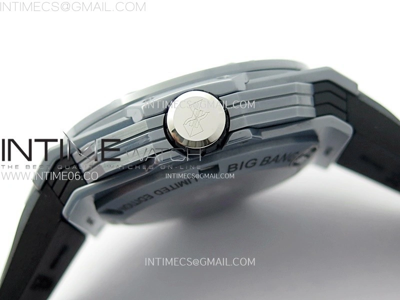 Big Bang Sang Bleu II Gray Ceramic BBF Best Edition on Gray Rubber Strap A1240