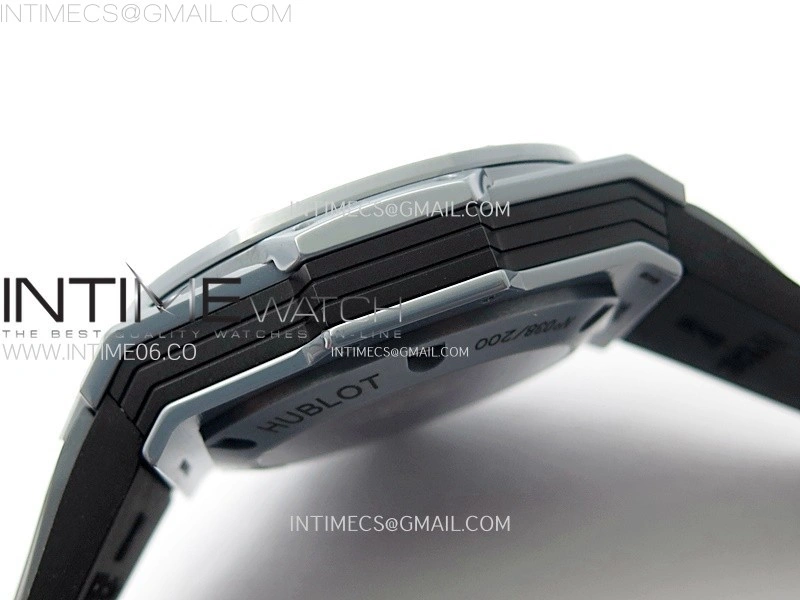 Big Bang Sang Bleu II Gray Ceramic BBF Best Edition on Gray Rubber Strap A1240
