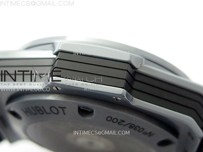Big Bang Sang Bleu II Gray Ceramic BBF Best Edition on Gray Rubber Strap A1240
