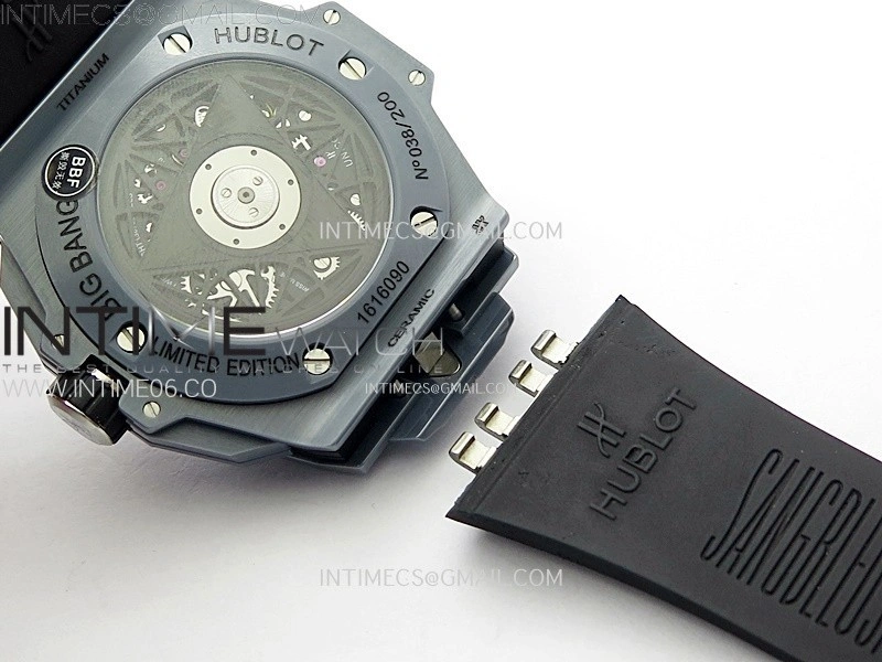 Big Bang Sang Bleu II Gray Ceramic BBF Best Edition on Gray Rubber Strap A1240
