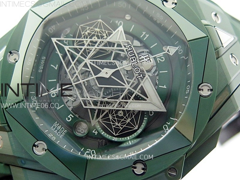 Big Bang Sang Bleu II Green Ceramic BBF Best Edition on Green Rubber Strap A1240