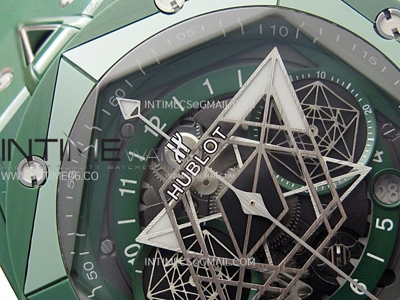 Big Bang Sang Bleu II Green Ceramic BBF Best Edition on Green Rubber Strap A1240