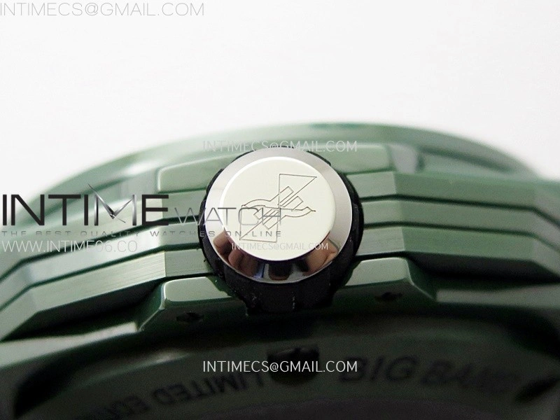 Big Bang Sang Bleu II Green Ceramic BBF Best Edition on Green Rubber Strap A1240