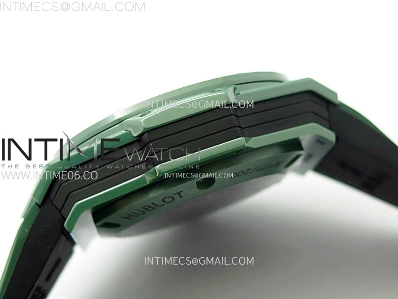 Big Bang Sang Bleu II Green Ceramic BBF Best Edition on Green Rubber Strap A1240