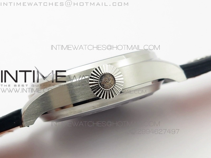 Big Pilot IW500912 AZF 1:1 Best Edition on Black Leather Strap A521111