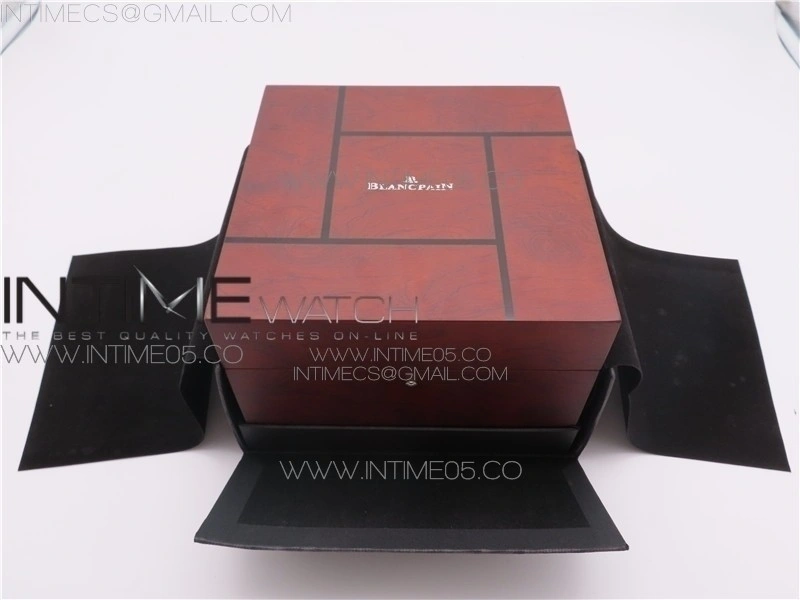 Blancpain box set with card