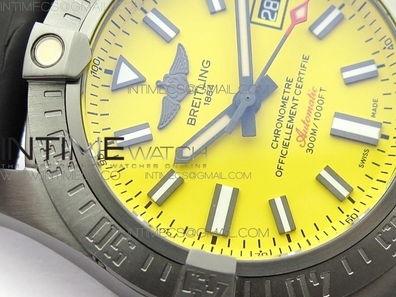 AVENGER Boutique Edition V17310 Ti DLC 1:1 Best Edition Yellow Dial on Rubber Strap A2824