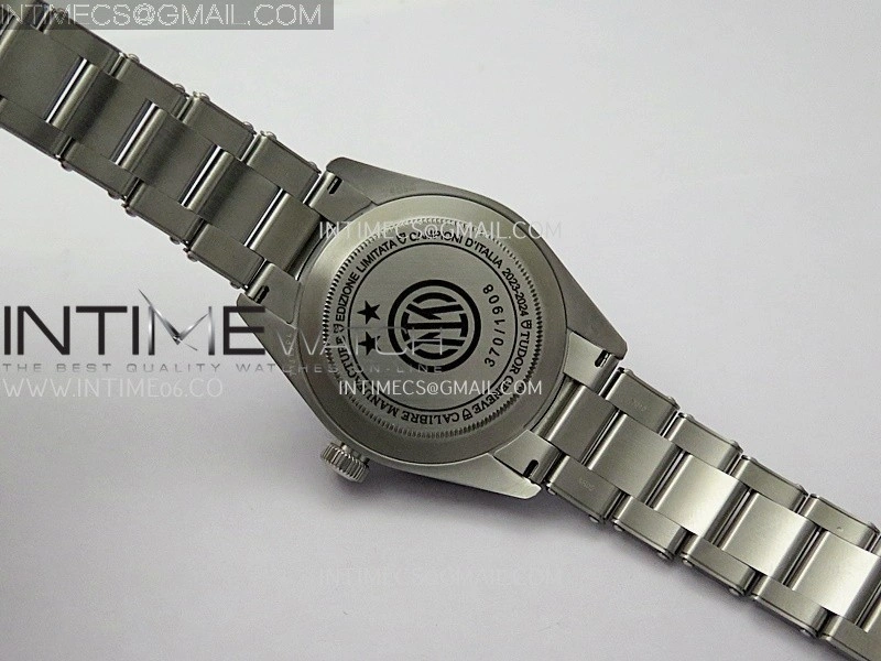 Heritage Black Bay M79030 Campioni D'Italia 39mm SS ZF 1:1 Best Edition Blue Ombre Dial On SS Bracelet A2824