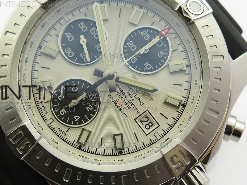 Challenger Chronograph SS White Dial on Rubber Strap A7750