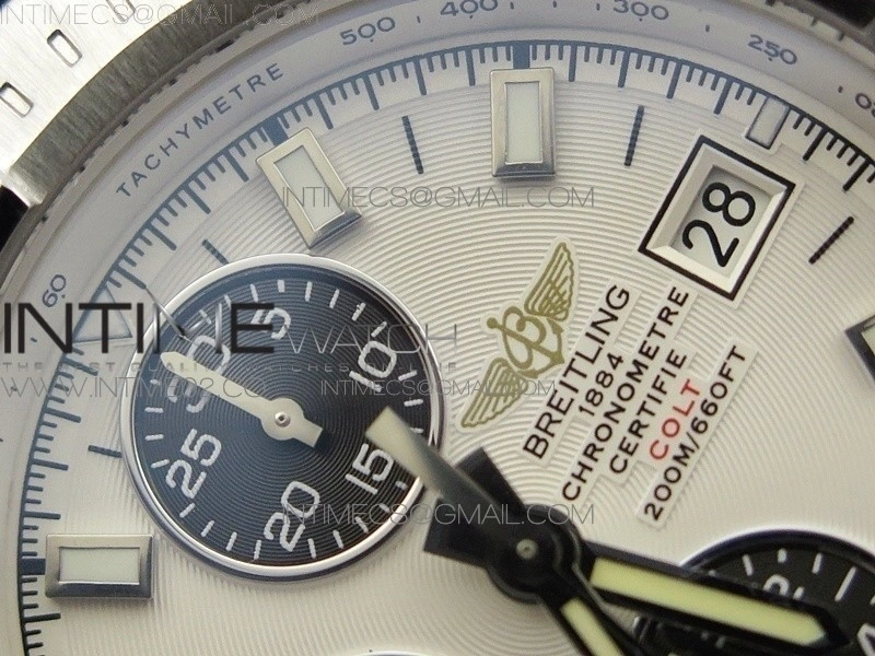 Challenger Chronograph SS White Dial on Rubber Strap A7750