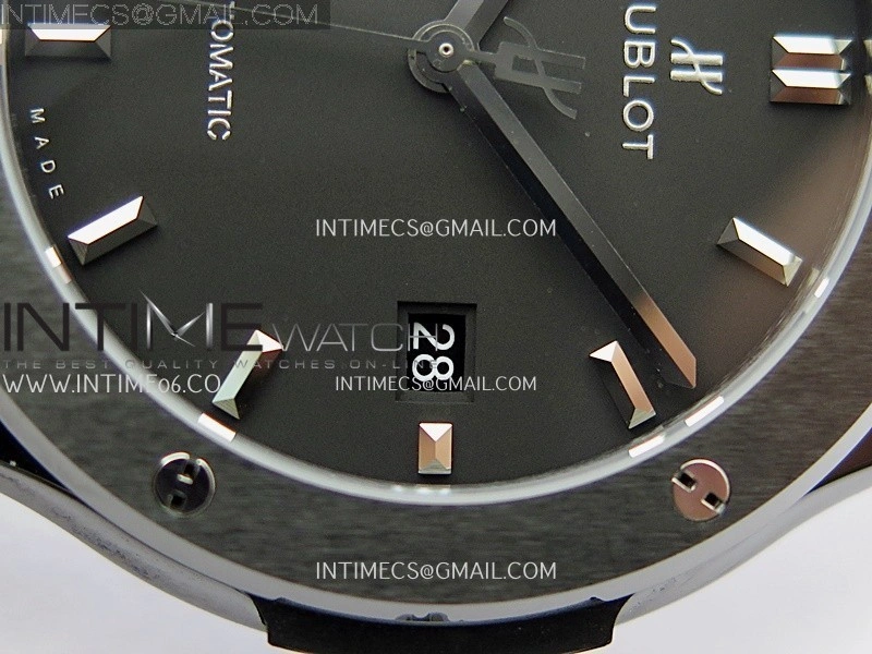 Classic Fusion 42mm Ceramic JJZF 1:1 Best Edition Black Dial On Black Gummy Strap