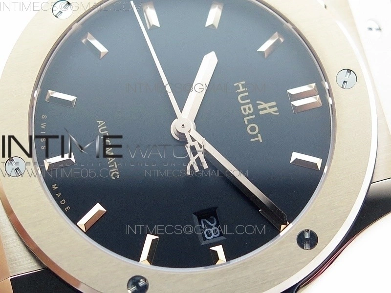 Classic Fusion 42mm RG B50F Black Dial On Black Gummy Strap A2892