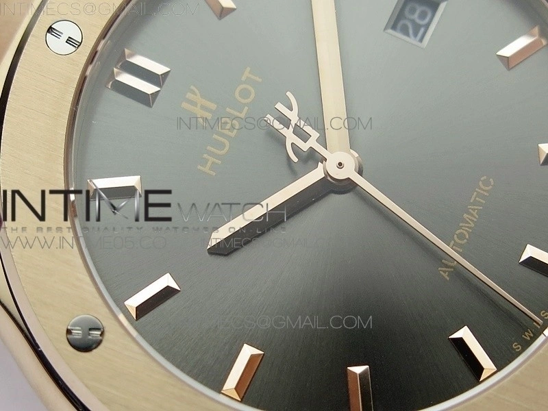 Classic Fusion 42mm RG B50F Gray Dial On Black Gummy Strap A2892