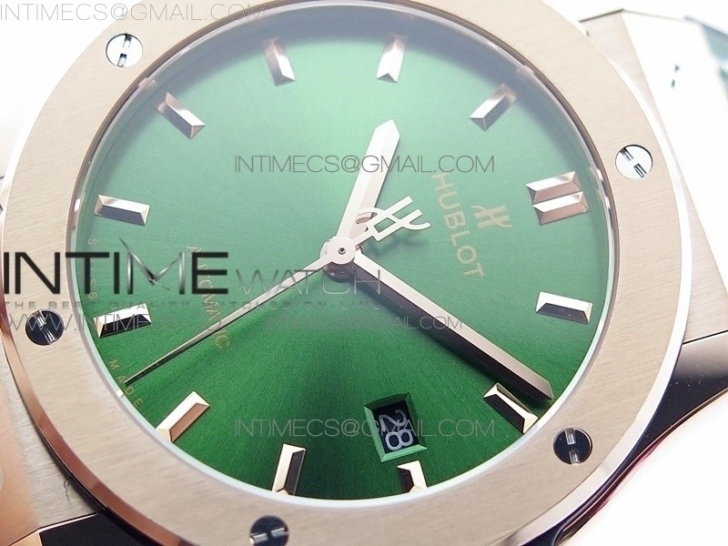 Classic Fusion 42mm RG B50F Green Dial On Green Gummy Strap A2892