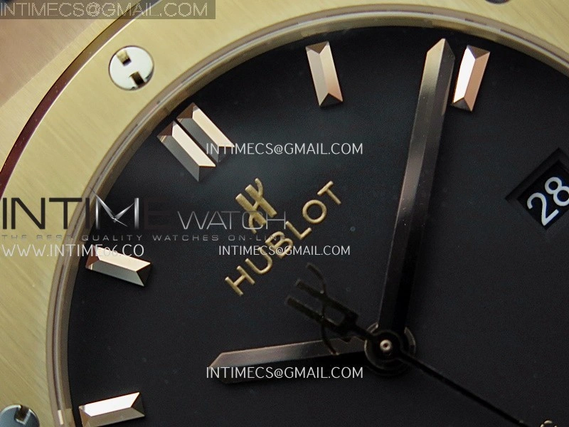 Classic Fusion 42mm RG JJZF 1:1 Best Edition Black Dial On Black Gummy Strap