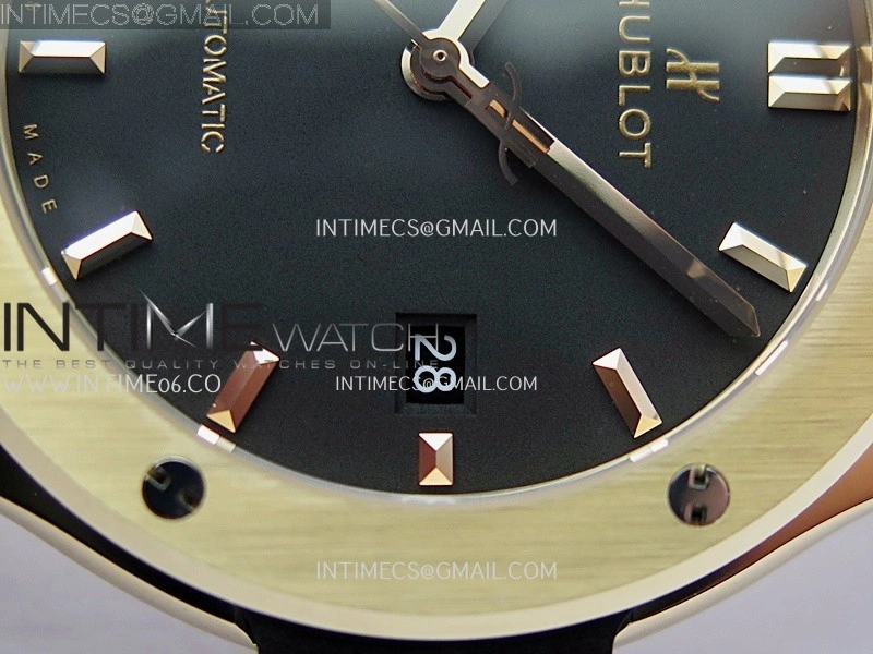 Classic Fusion 42mm RG JJZF 1:1 Best Edition Black Dial On Black Rubber Strap