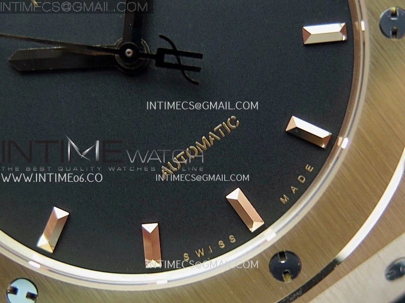 Classic Fusion 42mm RG JJZF 1:1 Best Edition Black Dial On Black Rubber Strap