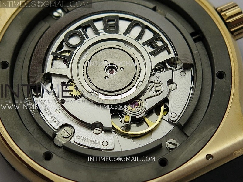 Classic Fusion 42mm RG JJZF 1:1 Best Edition Black Dial On Black Rubber Strap