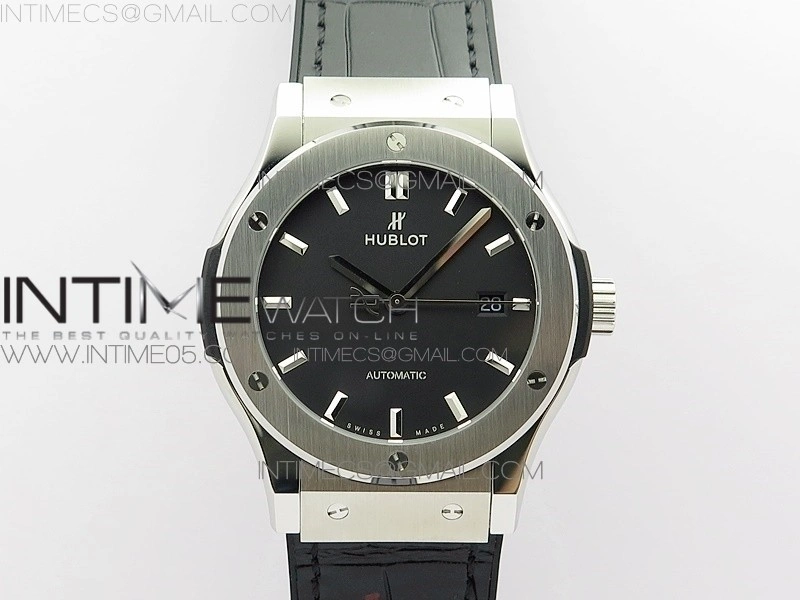 Classic Fusion 42mm SS B50F Black Dial On Black Gummy Strap A2892