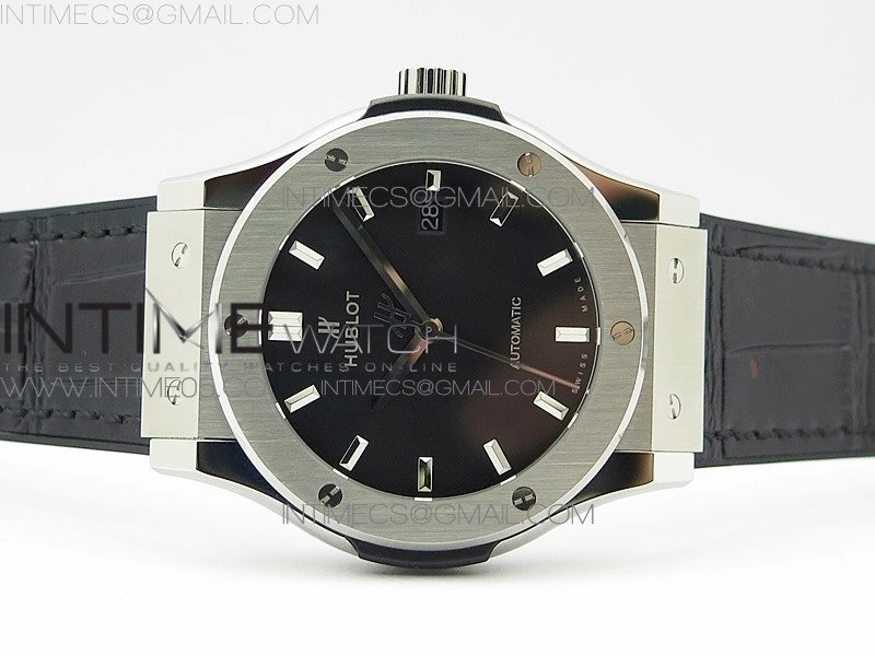 Classic Fusion 42mm SS B50F Black Dial On Black Gummy Strap A2892