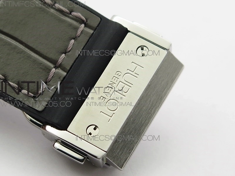 Classic Fusion 42mm SS B50F Gray Dial On Black Gummy Strap A2892