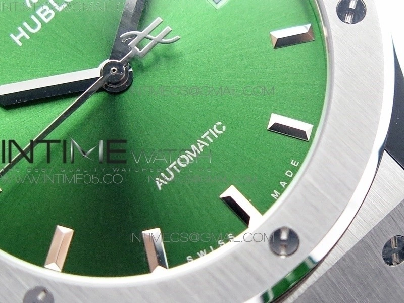 Classic Fusion 42mm SS B50F Green Dial On Green Gummy Strap A2892