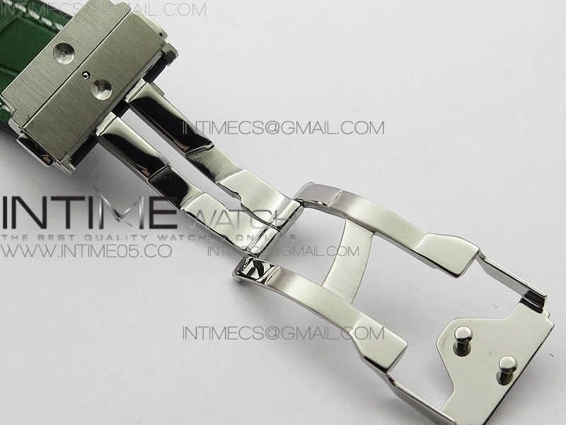 Classic Fusion 42mm SS B50F Green Dial On Green Gummy Strap A2892