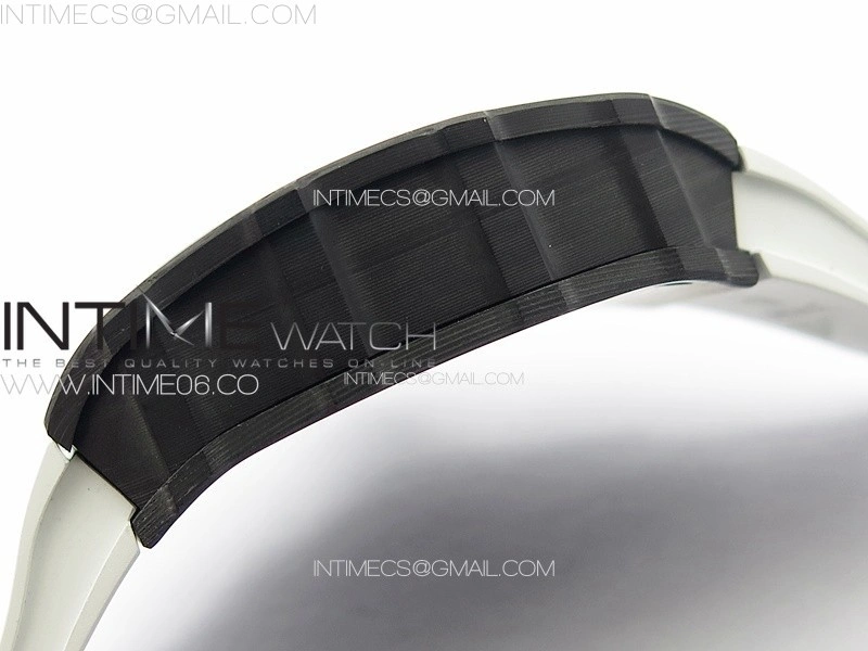 RM035-01 Forged Carbon Case KUF Best Edition White Crown on White Rubber Strap MIYOTA8215