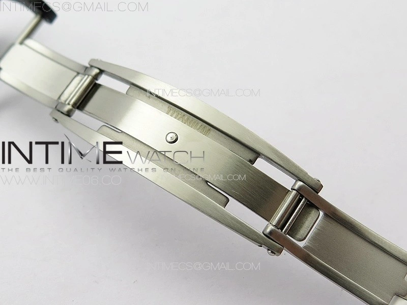 RM035-01 Forged Carbon Case KUF Best Edition White Crown on White Rubber Strap MIYOTA8215