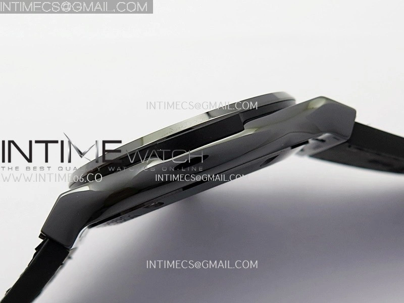 Classic Fusion 42mm Ceramic Diamonds JJZF 1:1 Best Edition Black Dial On Black Gummy Strap