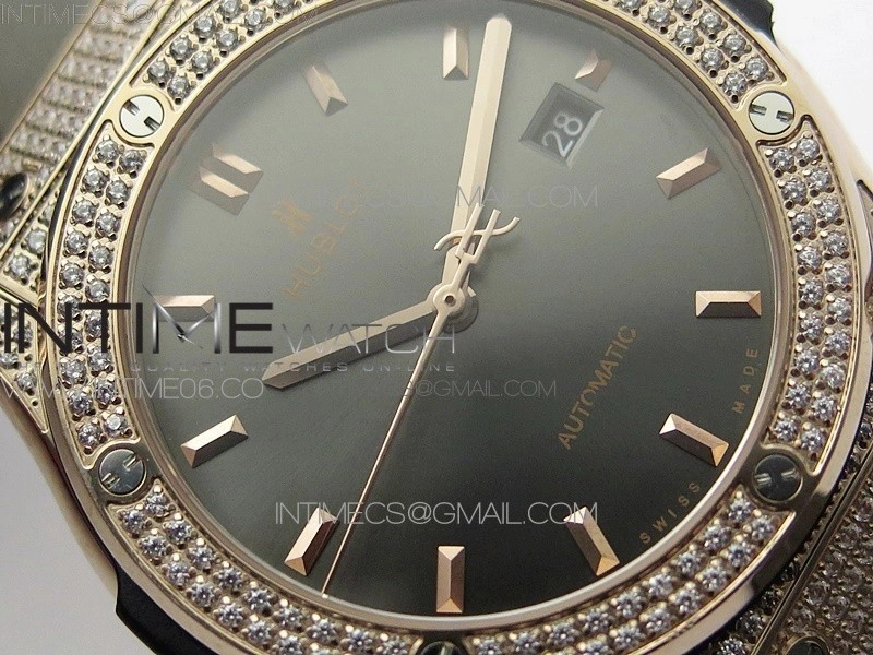 Classic Fusion 42mm RG Paved Diamonds Case Bezel B50F Gray Dial On Gray Gummy Strap A2892