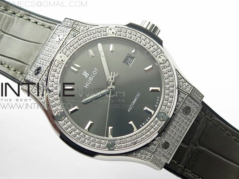 Classic Fusion 42mm SS Paved Diamonds Case Bezel B50F Gray Dial On Gray Gummy Strap A2892