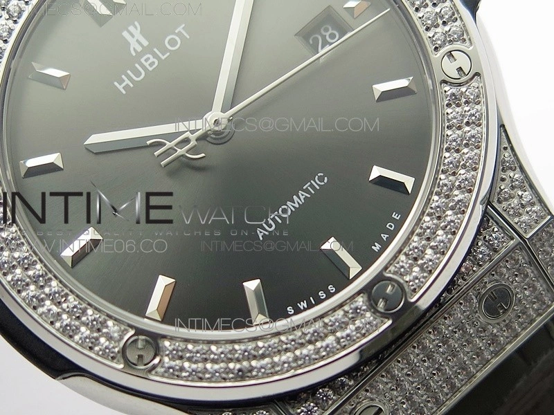 Classic Fusion 42mm SS Paved Diamonds Case Bezel B50F Gray Dial On Gray Gummy Strap A2892