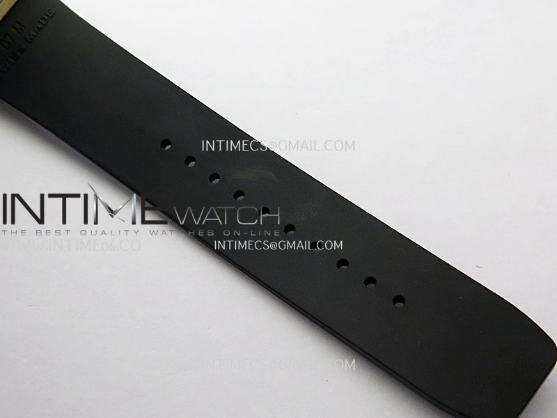 RM07 Paved Diamonds Bezel RG ZF Best Edition Diamonds Skeleton Dial On Black Rubber Strap Asian CRMA2 Clone