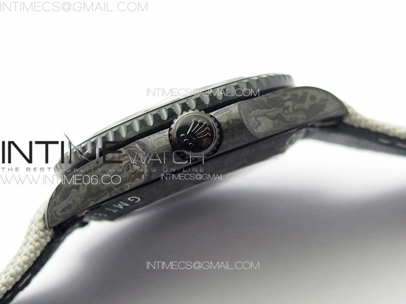 GMT Carbon DIWF Best Edition Carbon Dial on White Nylon Strap SA3285 CHS