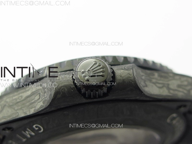 GMT Carbon DIWF Best Edition Carbon Dial on White Nylon Strap SA3285 CHS