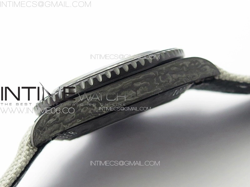 GMT Carbon DIWF Best Edition Carbon Dial on White Nylon Strap SA3285 CHS
