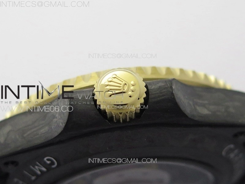 GMT Carbon DIWF Best Edition Gold Dial on Green Nylon Strap SA3285 CHS