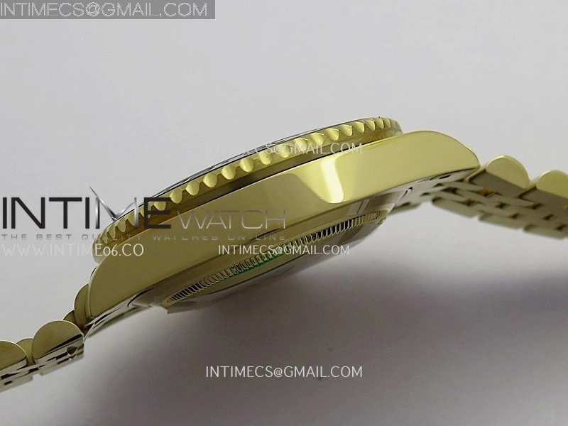 GMT-Master II 126718 GRNR YG BP 1:1 Best Edition Tiger Iron Dial On YG Bracelet