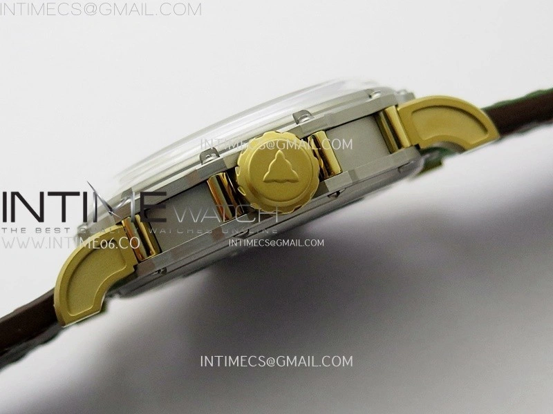 Hankham Indians Two Tone on Green Leather Strap MIYOTA 8215