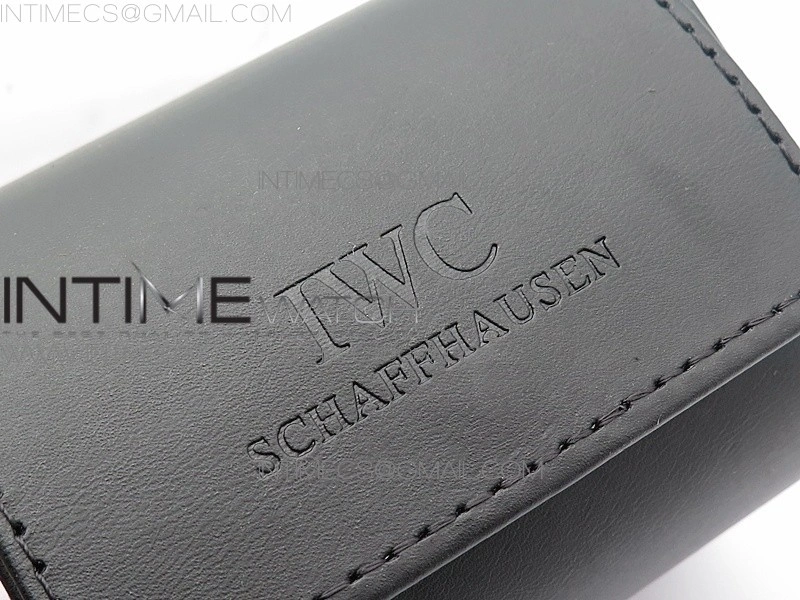 IWC Black Travel box